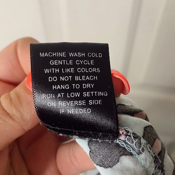 J for Justify Cropped Leopard Blouse - Picture 8 of 8